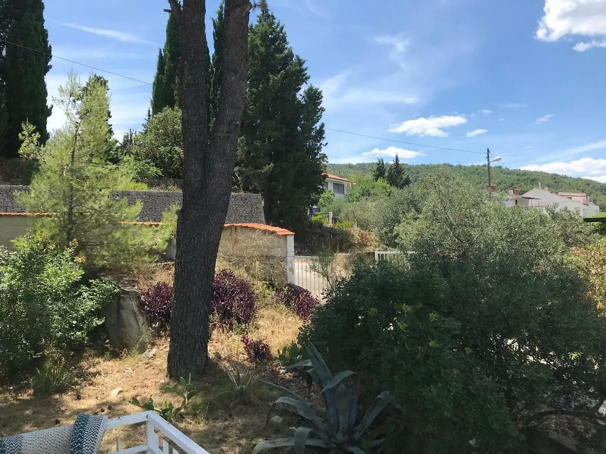 Holiday home Beach House Black Olive Villa Slatine Croatia