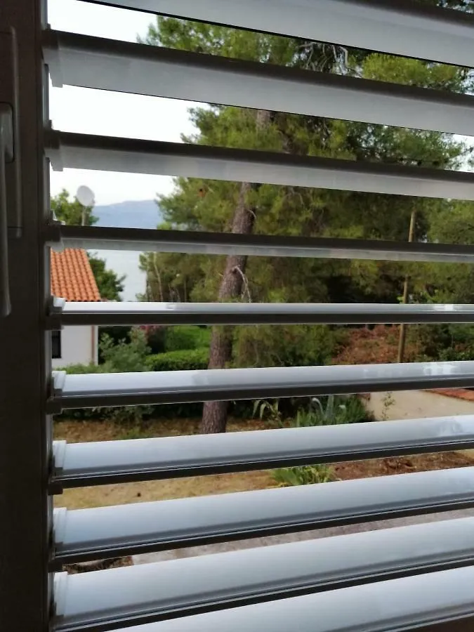 Beach House Black Olive Villa Slatine 0*,